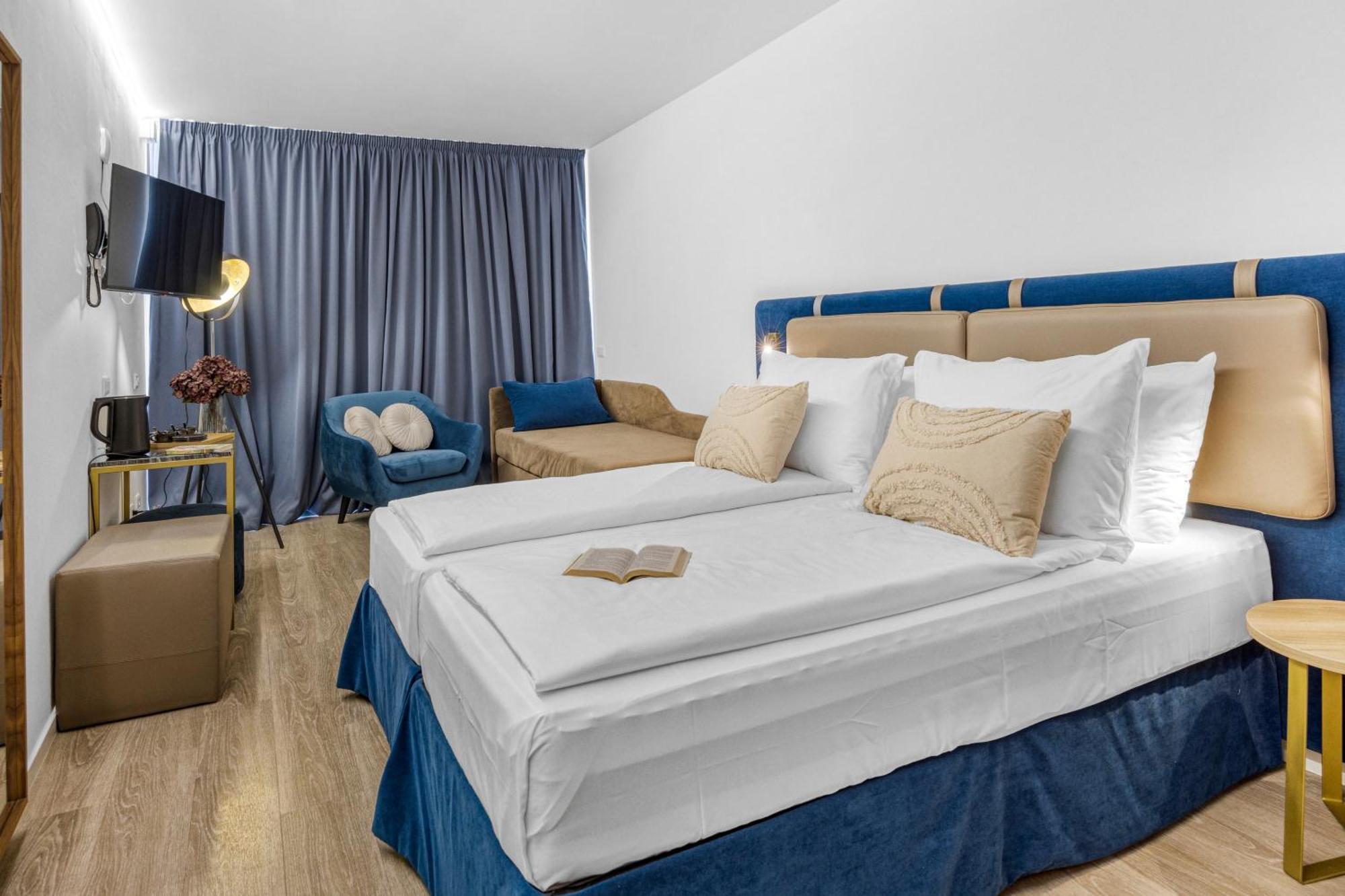 Del Mar Emotion Hotel